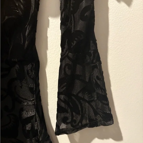 Windsor Black Velvet Dress - Picture 4 of 4